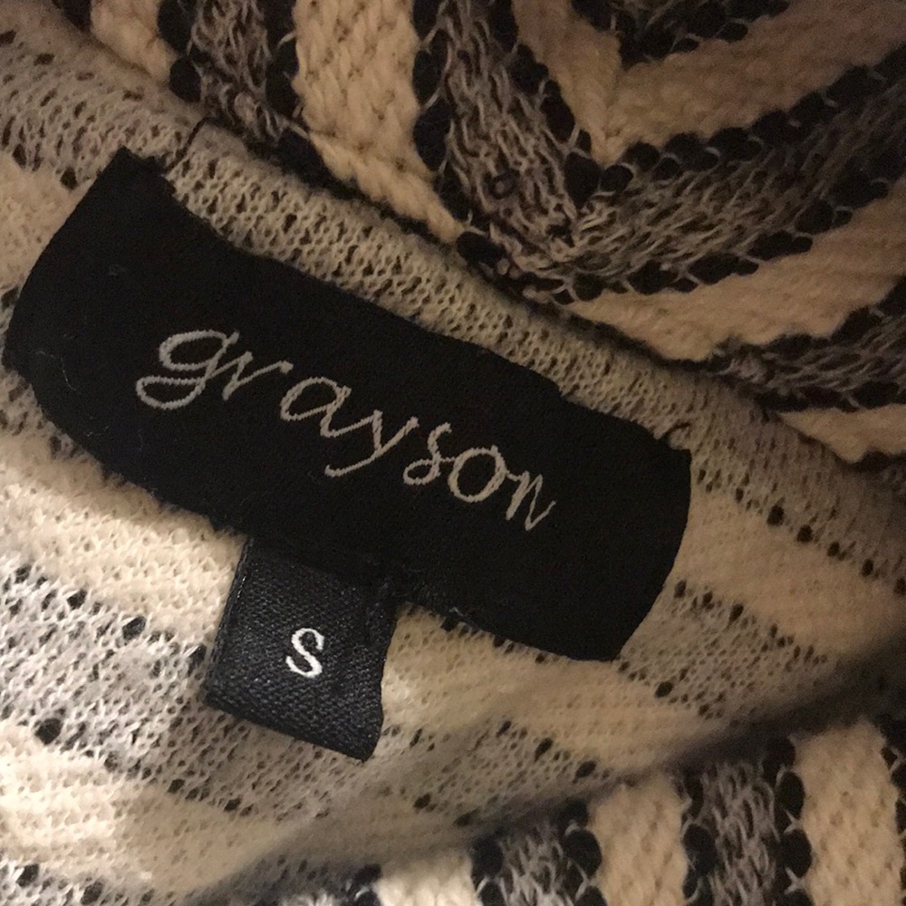 Sweatshirt - Picture 2 of 3